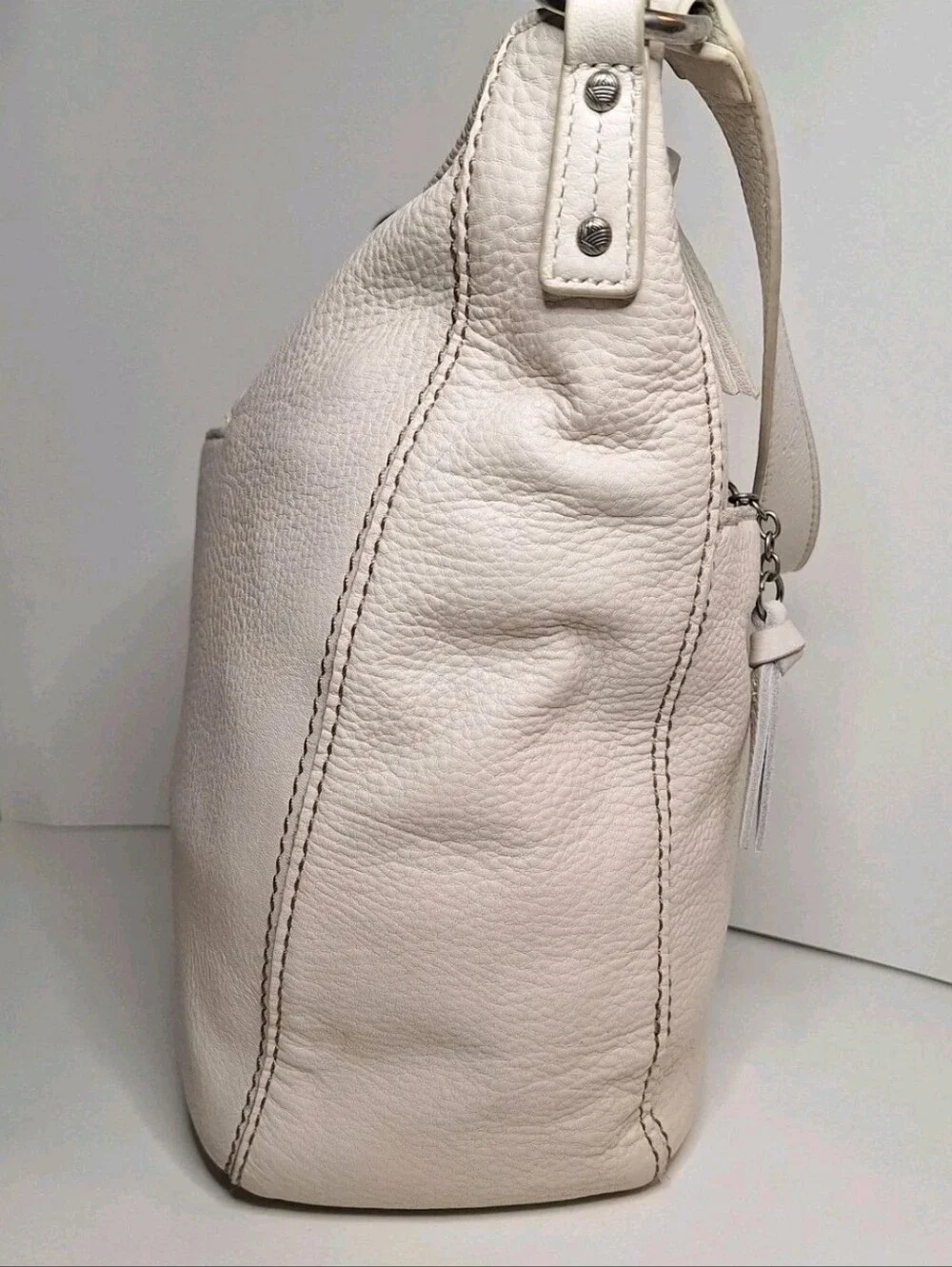 The Sak Sequoia Hobo Slouch Cream Off White Pebbled Leather Handbag Purse Used